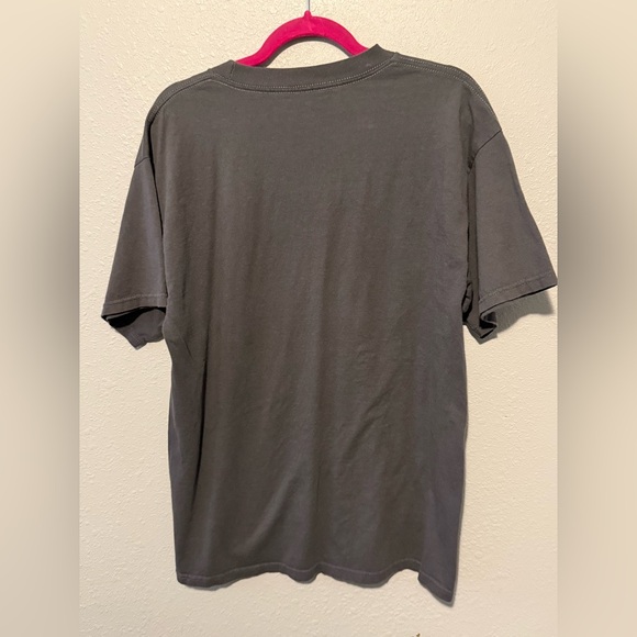 Unisex Large Gray Graphic T-Shirt with Oscar the Grouch - Picture 2 of 3